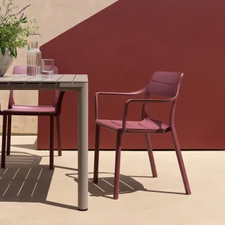 Borgogna vibes: the latest shade joins the colour palette of the collections by Nardi