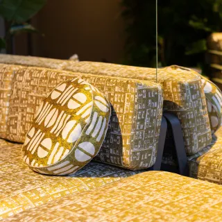 Opening times

Monday / Friday
10 am - 2 pm
3 pm - 7 pm

EXTRAORDINARY CLOSURE 
Friday, May 1st
From May 7th to 8th