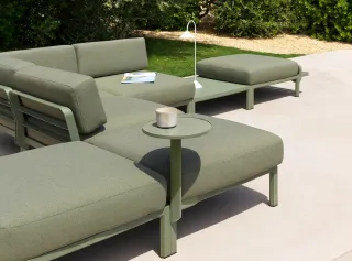 Il sistema MAXIMO cresce: nuovi coffee table per ampliare le possibilità compositive