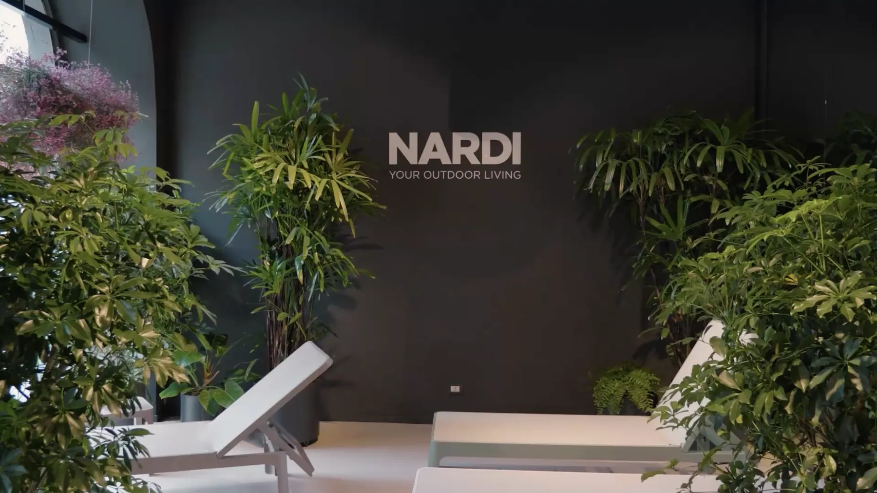 Preview video Nardi
Showroom Milano